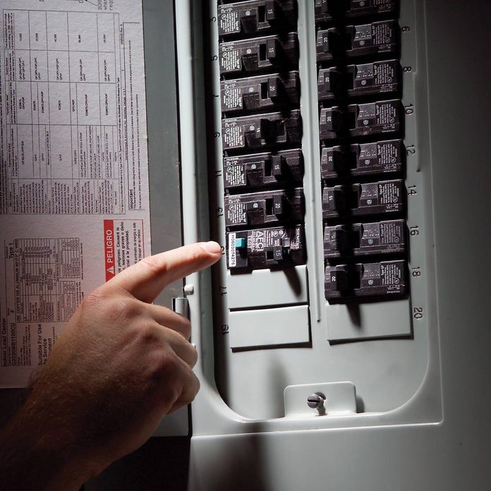FH07DJA_474_05_042_1200x1200 Understand Electrical circuit breaker box