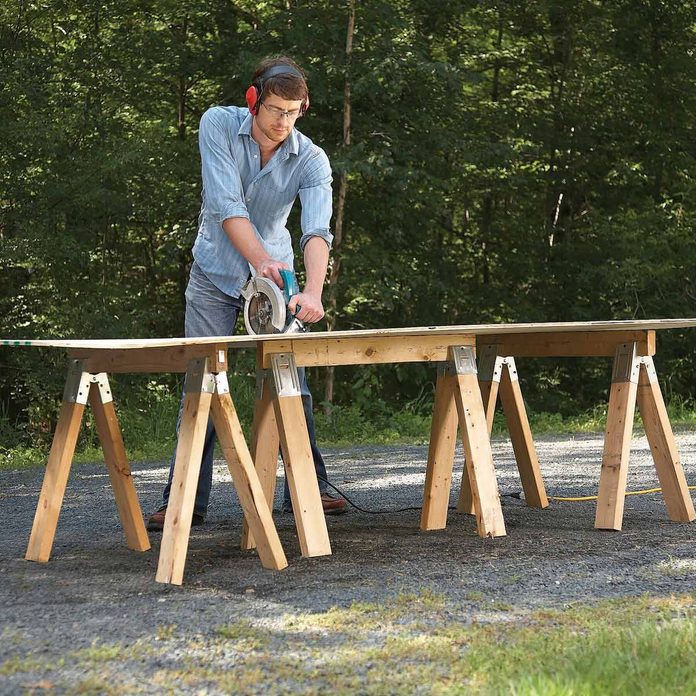 FH08NOV_493_08_044-1200 sawhorse tips