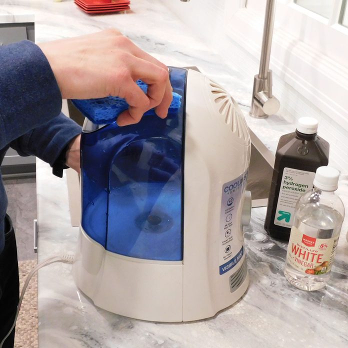 clean humidifier