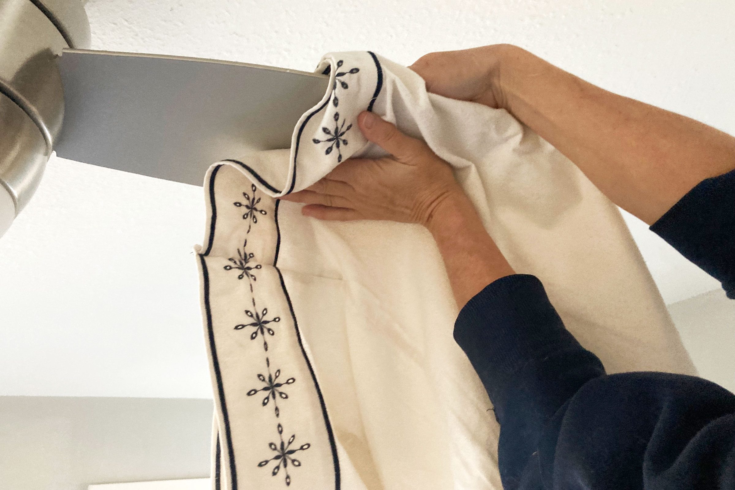  Dust With Pillowcase