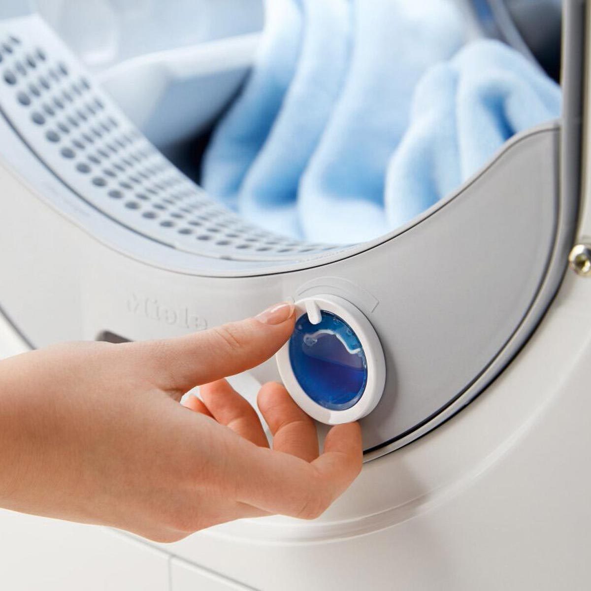 What to Know About Heat Pump Clothes Dryers