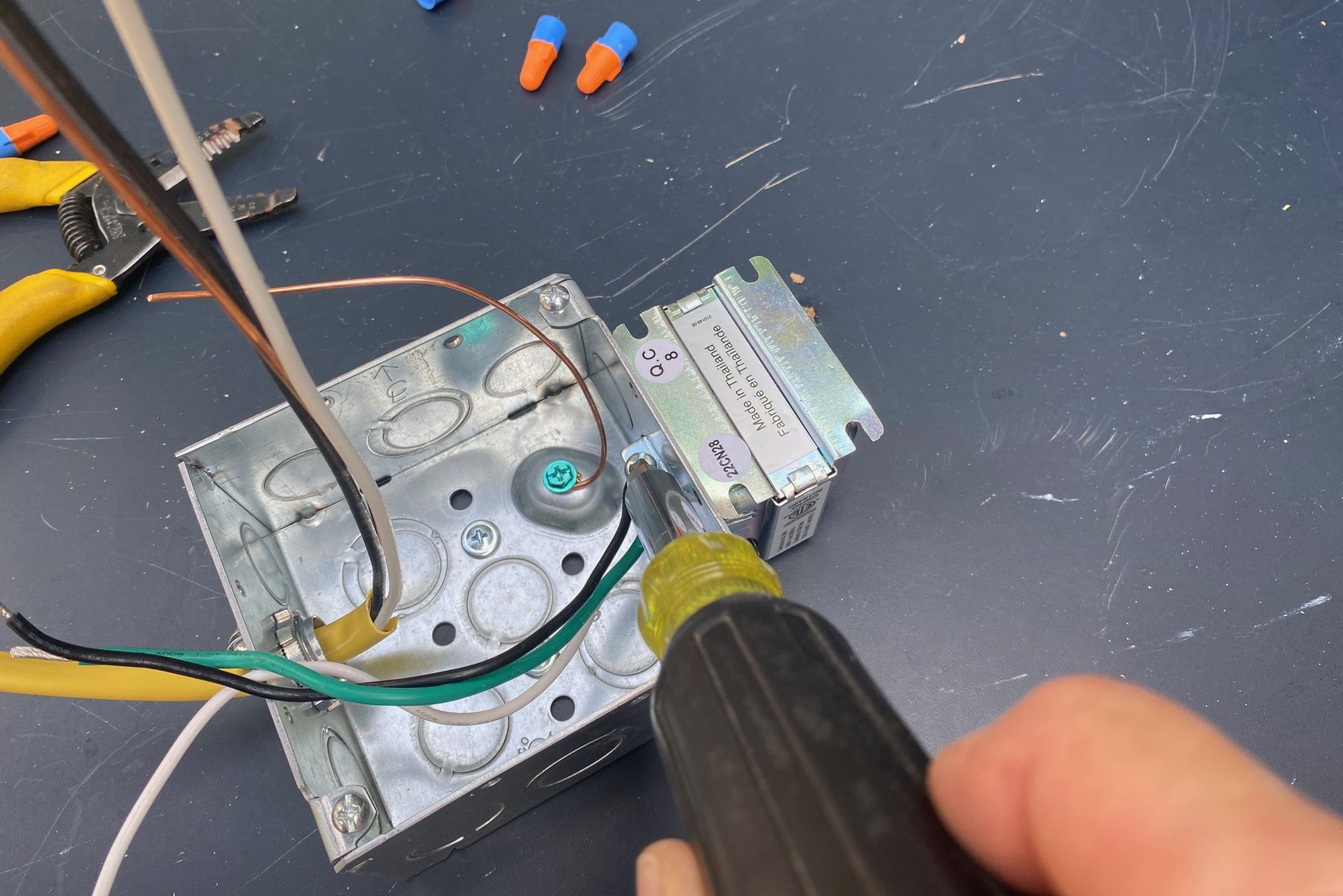 Doorbell Attach Transformer To Box