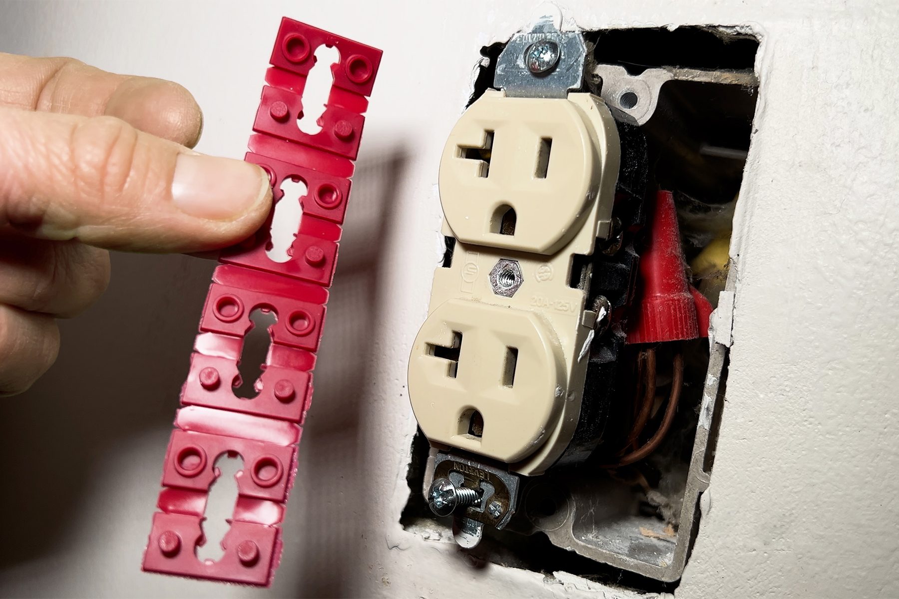 How to Fix Loose Outlets