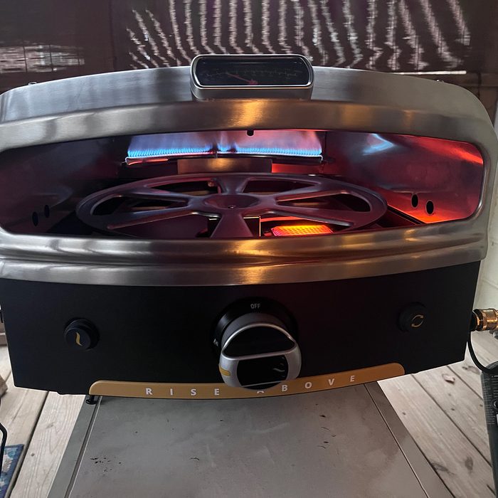 Fhma24 Halo Pizza Oven Anthony O'reilly For Family Handyman 01 Ssedit