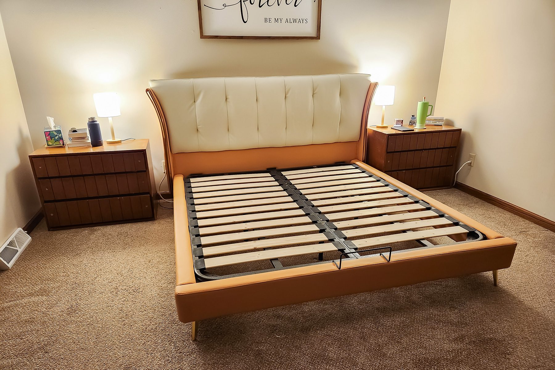 25 Home Cloud Nappa Leather Bed 