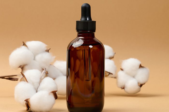 14 Ways To Eliminate Garbage Can Odors Gettyimages 2195276459